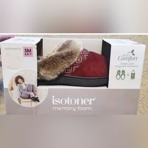 Isotoner Memory Foam Burgundy Slippers with Faux Fur Trim NIB